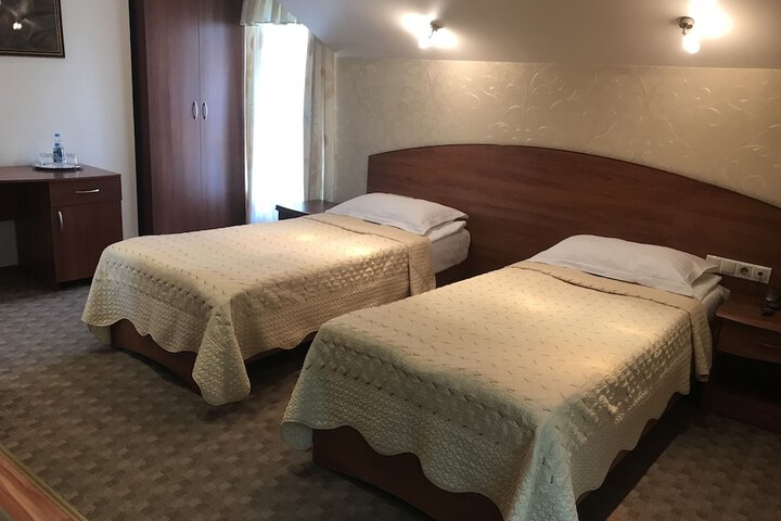 Room 25 of 57
