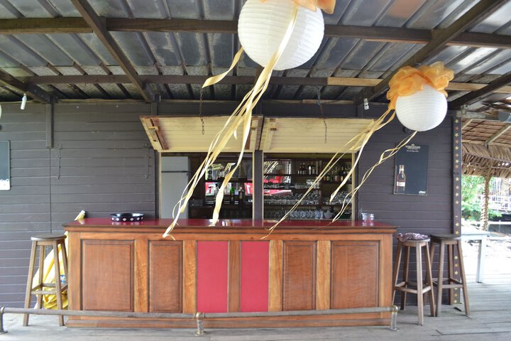 Lounge 11 of 23