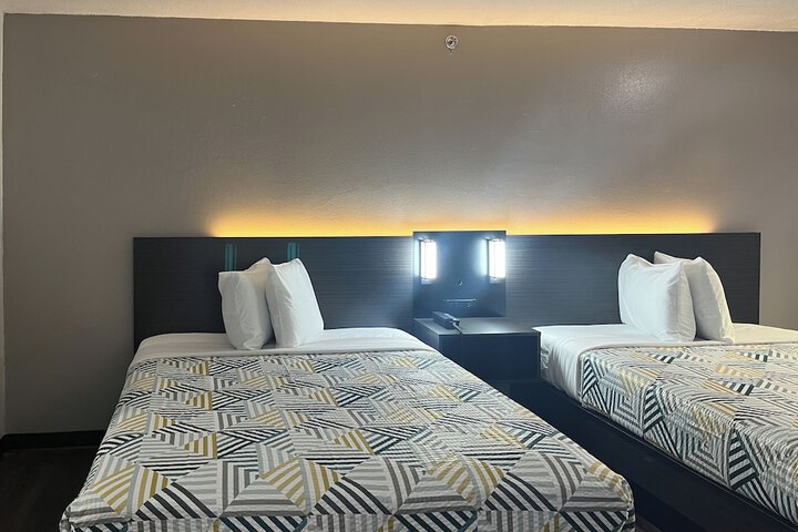 Room 6 of 51