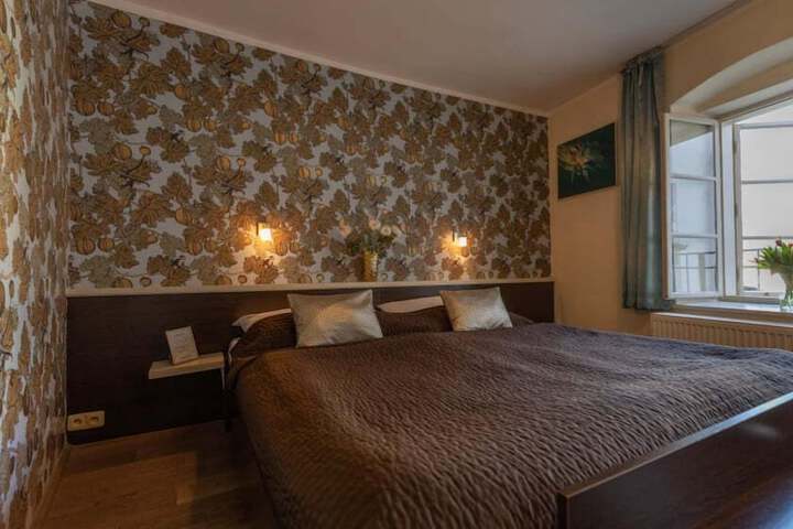 Room 44 of 78
