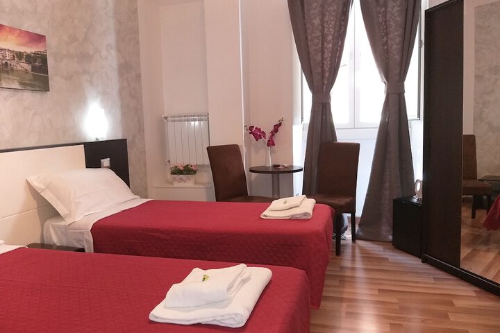 Room 10 of 57