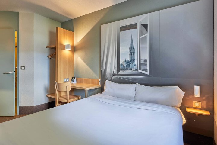 Room 6 of 23