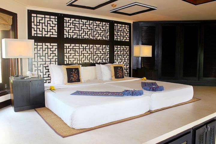 Room 15 of 138