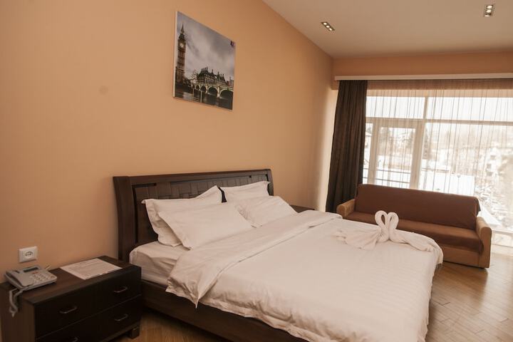 Room 16 of 63