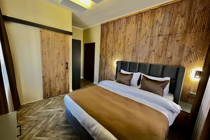 Room 7 of 23
