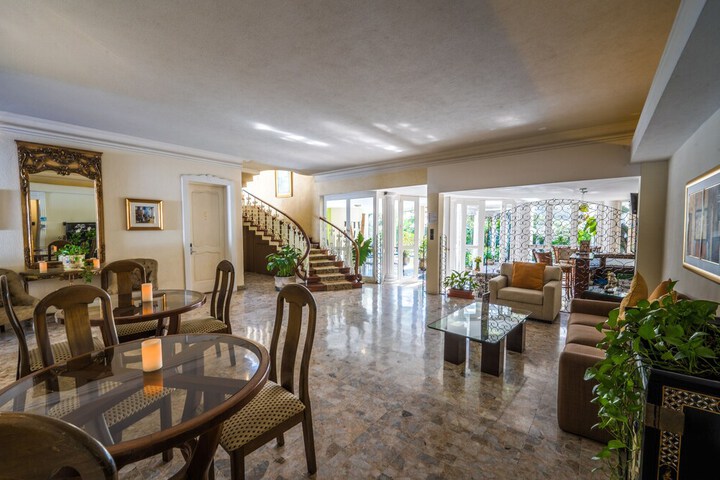 Lobby Photos