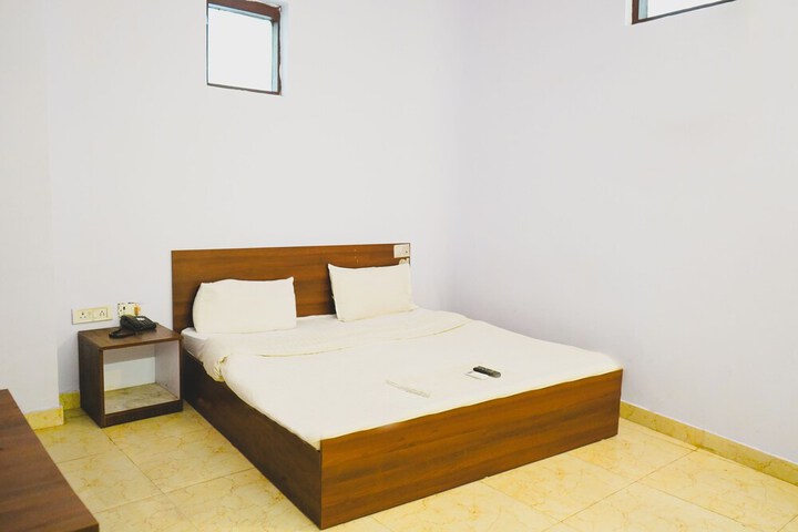 Room 3 of 6
