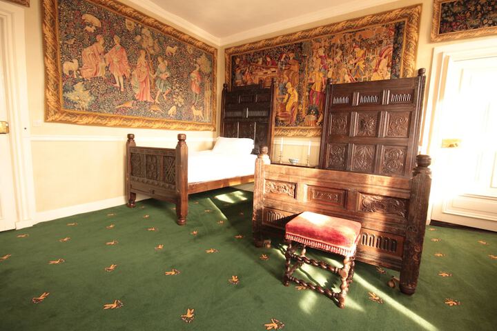 Room 6 of 46