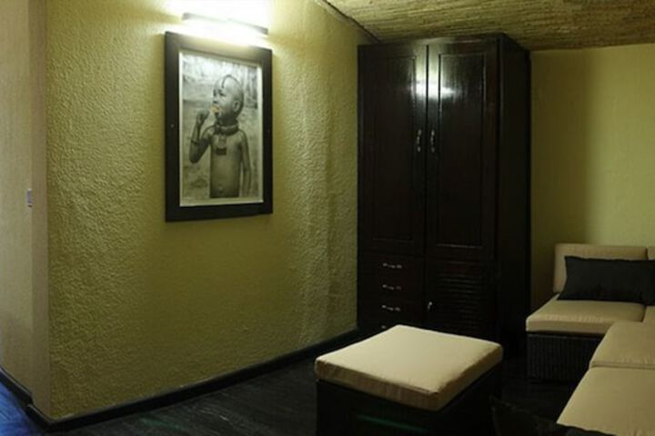 Room 16 of 36