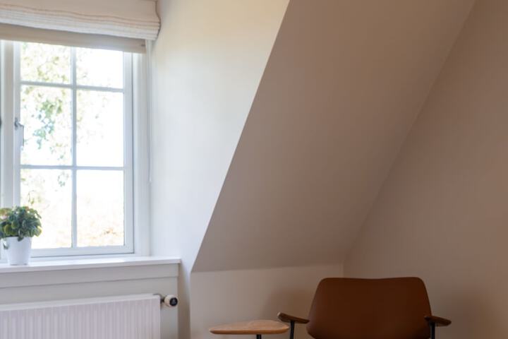 Room 35 of 151