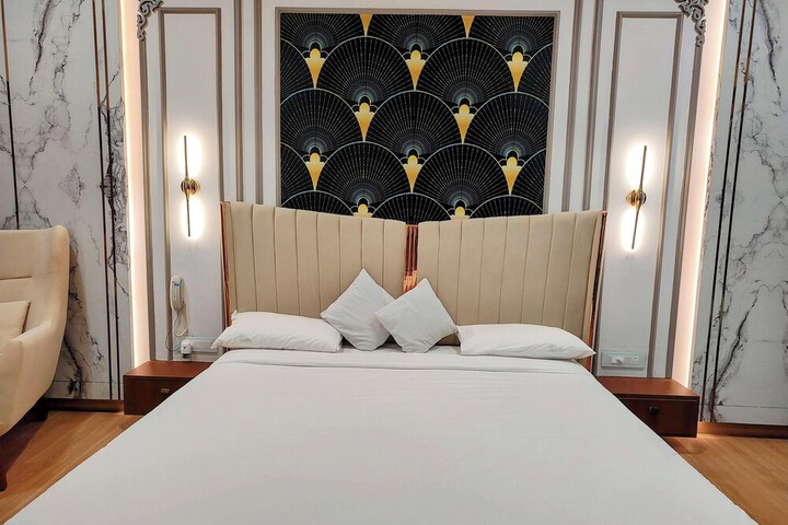 Room 43 of 115