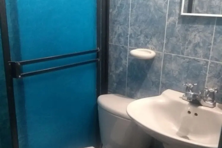 Room 6 of 11