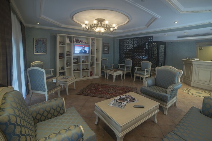 Hotel Lobby