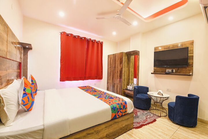 Room 11 of 29