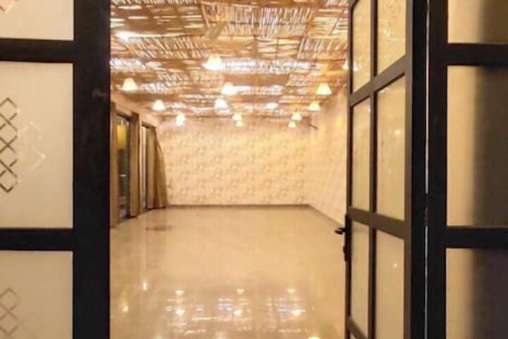 Ballroom/Hall 87 of 114