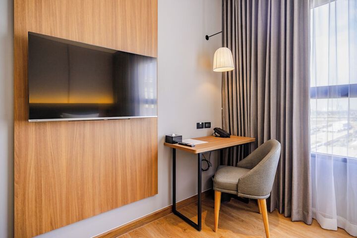 Room 27 of 112