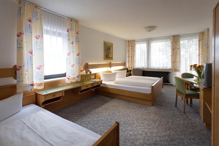 Room 7 of 51
