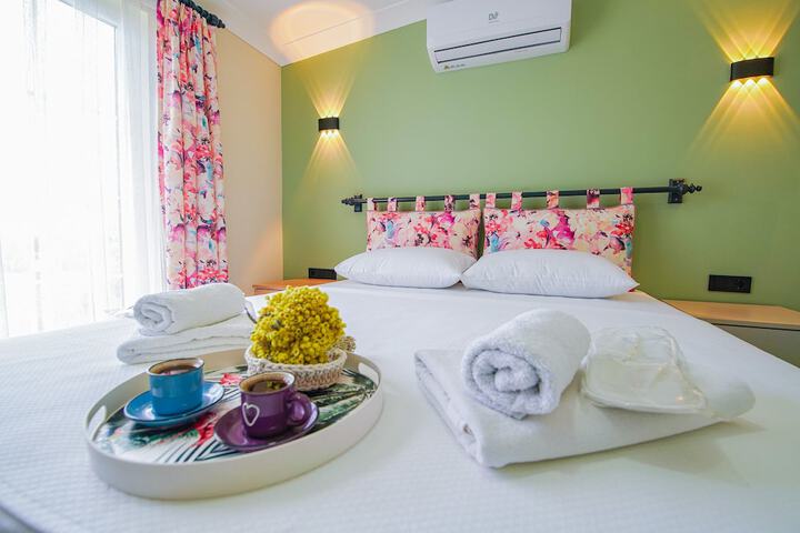 Room 21 of 61