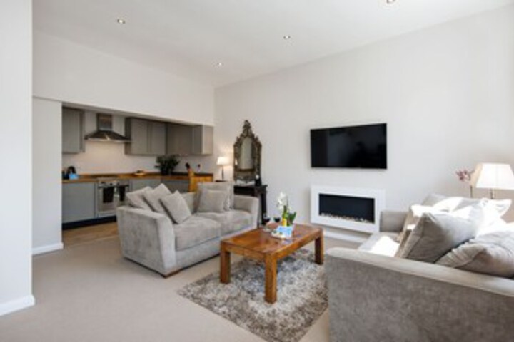 The Chelsea Harcourt Lodge - LPR