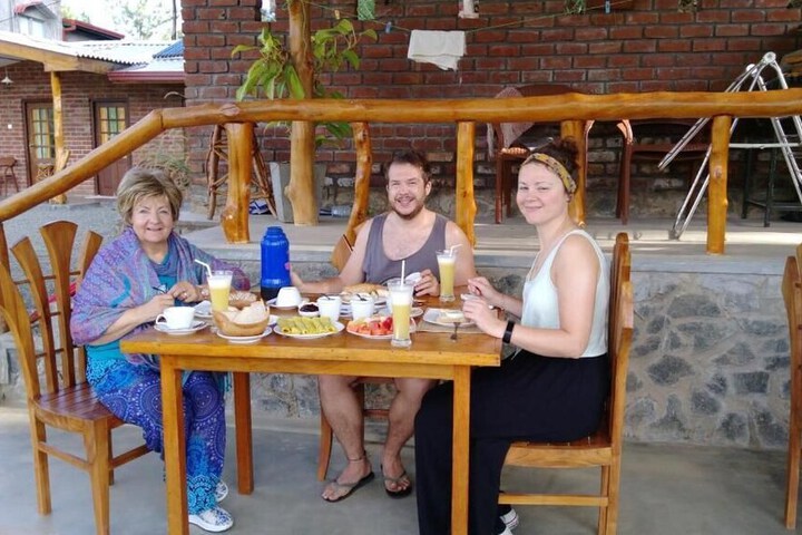 Dining 18 of 29