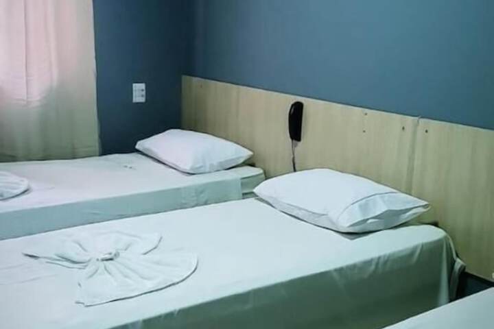 Room 6 of 10