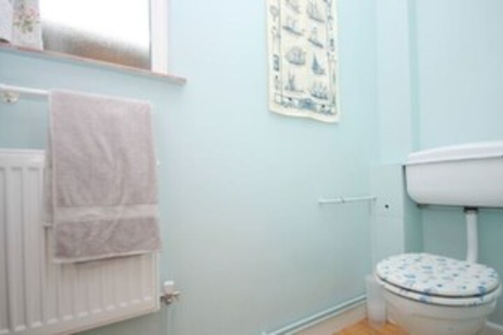 Room 4 of 36