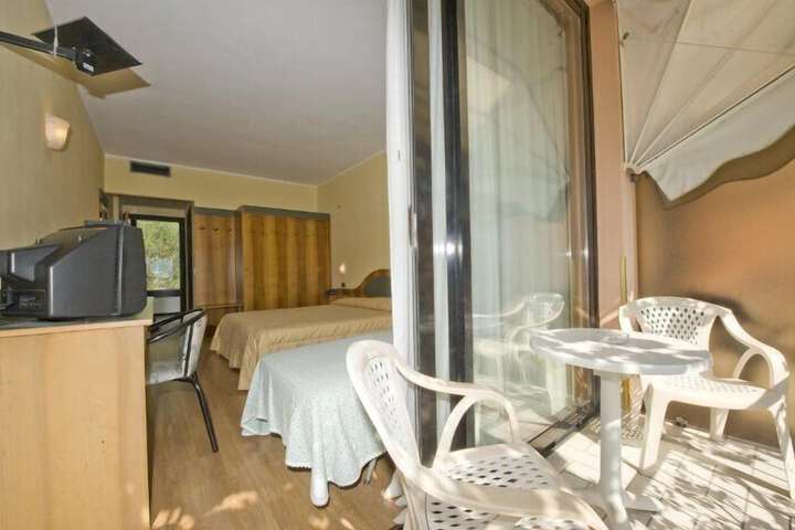Room 3 of 24