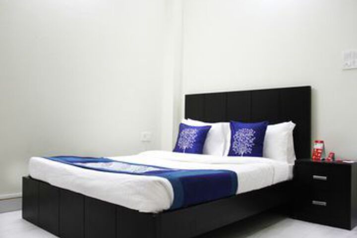 Room 10 of 25