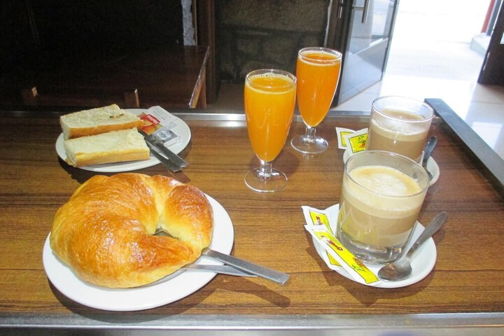 Breakfast/Coffee Service 28 of 52