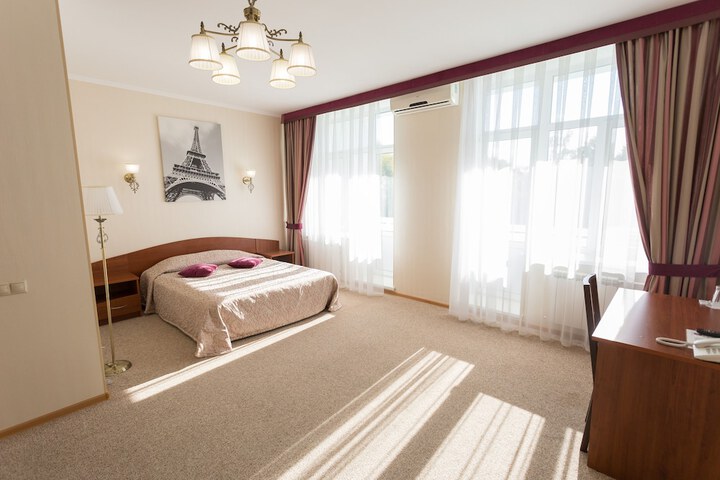Room 27 of 56