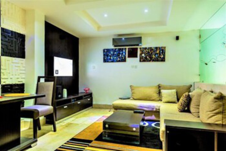 Room 2 of 12