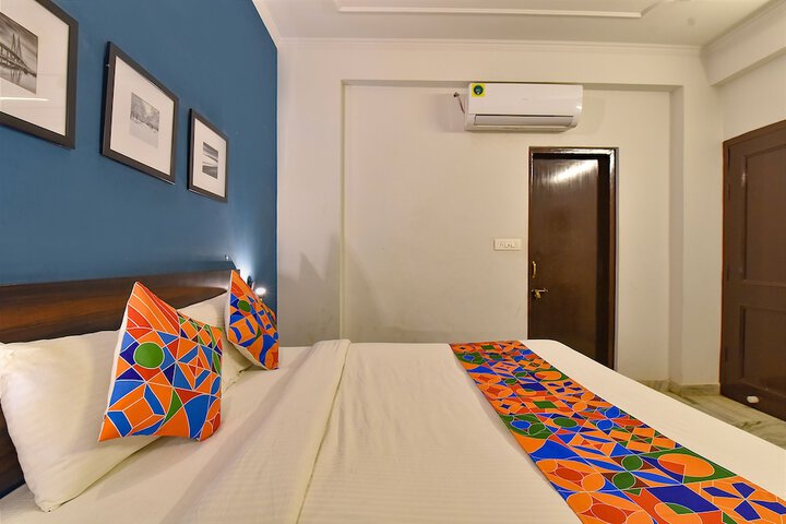 Room 14 of 37