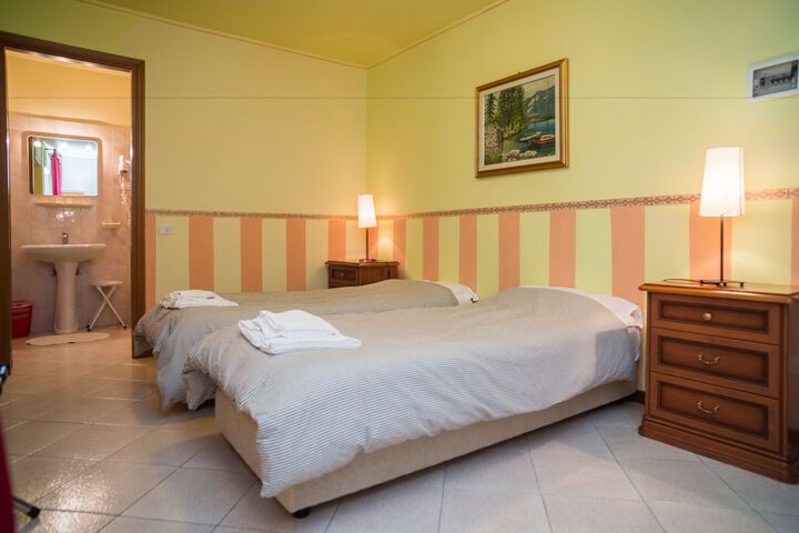 Room 15 of 41