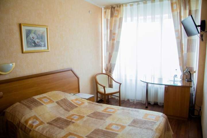 Room 15 of 74