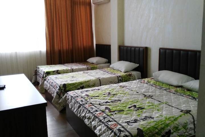 Room 8 of 35