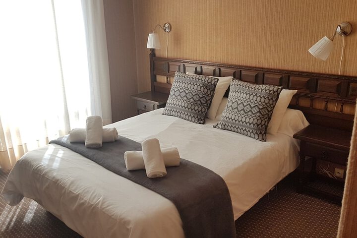Room 8 of 50