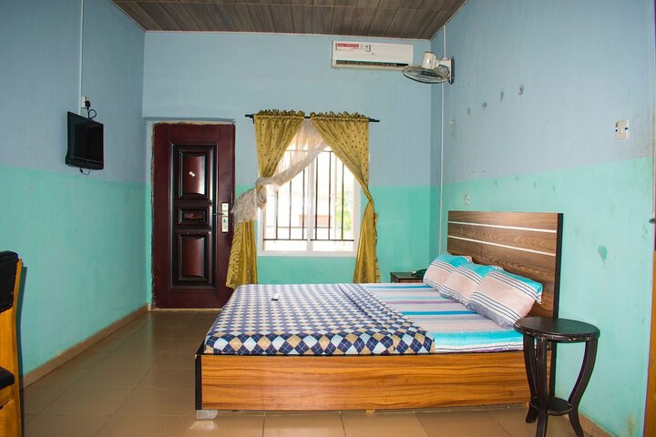 Room 19 of 25