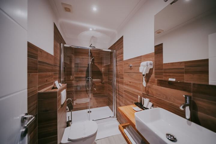 Room 13 of 51