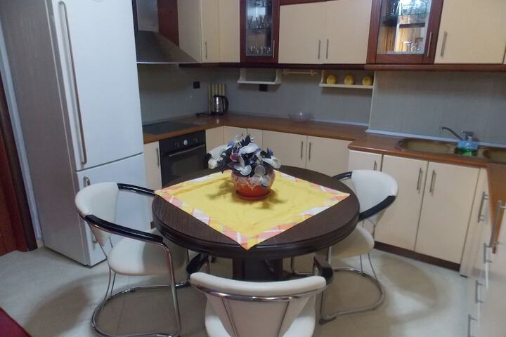 Room 44 of 64
