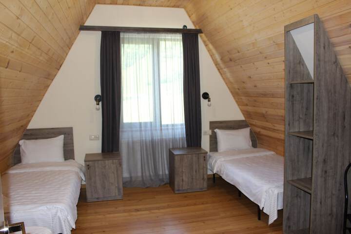 Room 6 of 21