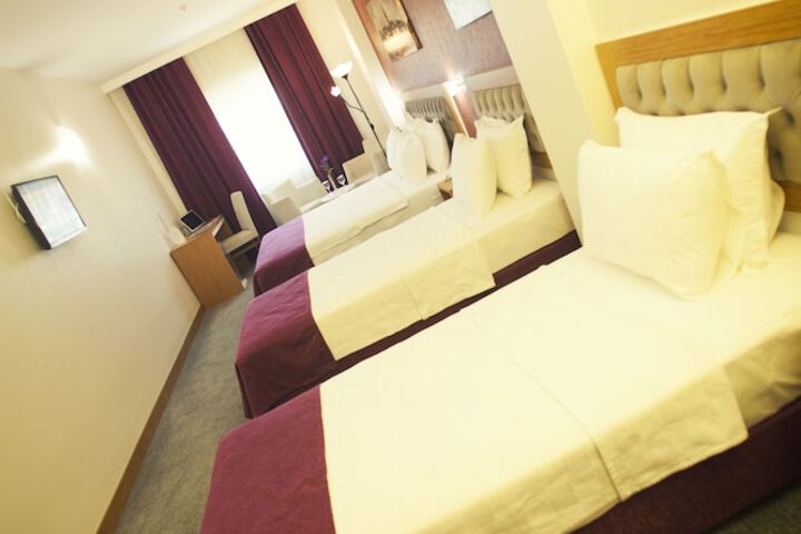 Room 13 of 47