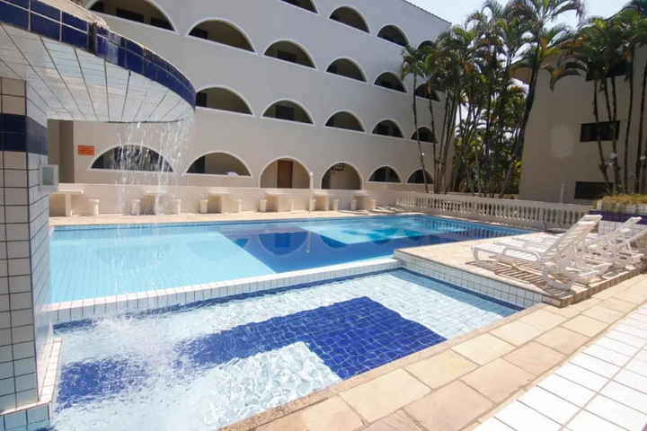 Pool 2 of 8