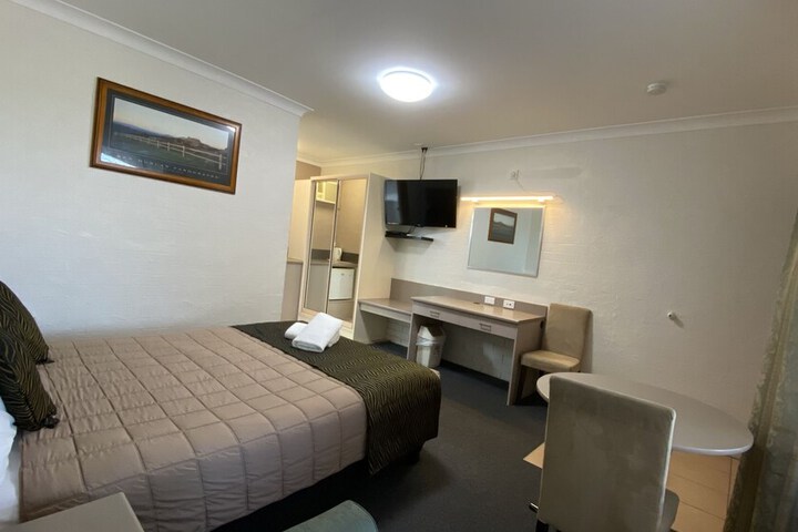Room 7 of 54