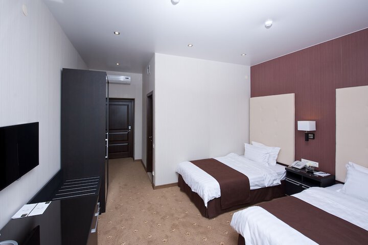 Room 16 of 57