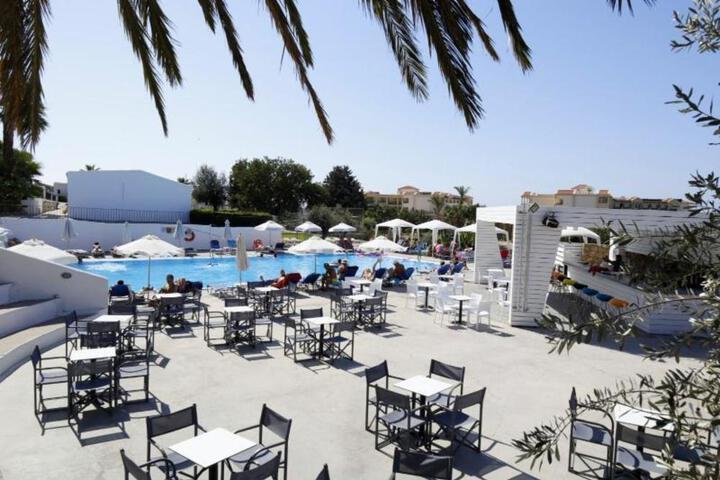 Ellia Resort