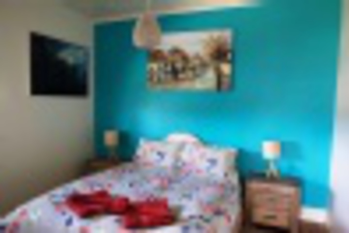Room 4 of 131