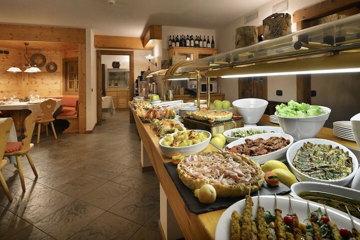 Dining 118 of 155