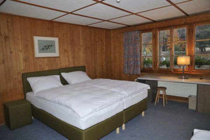 Room 15 of 50