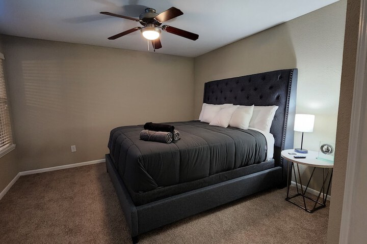 Room 2 of 47