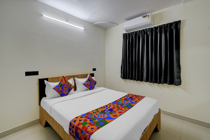 Room 16 of 24